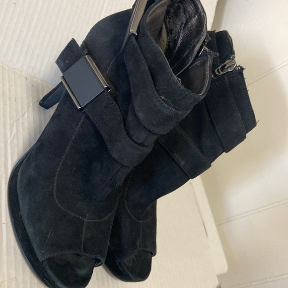 Calvin Klein size 7 black suede booties heels with open toes $100 - Picture 9 of 14